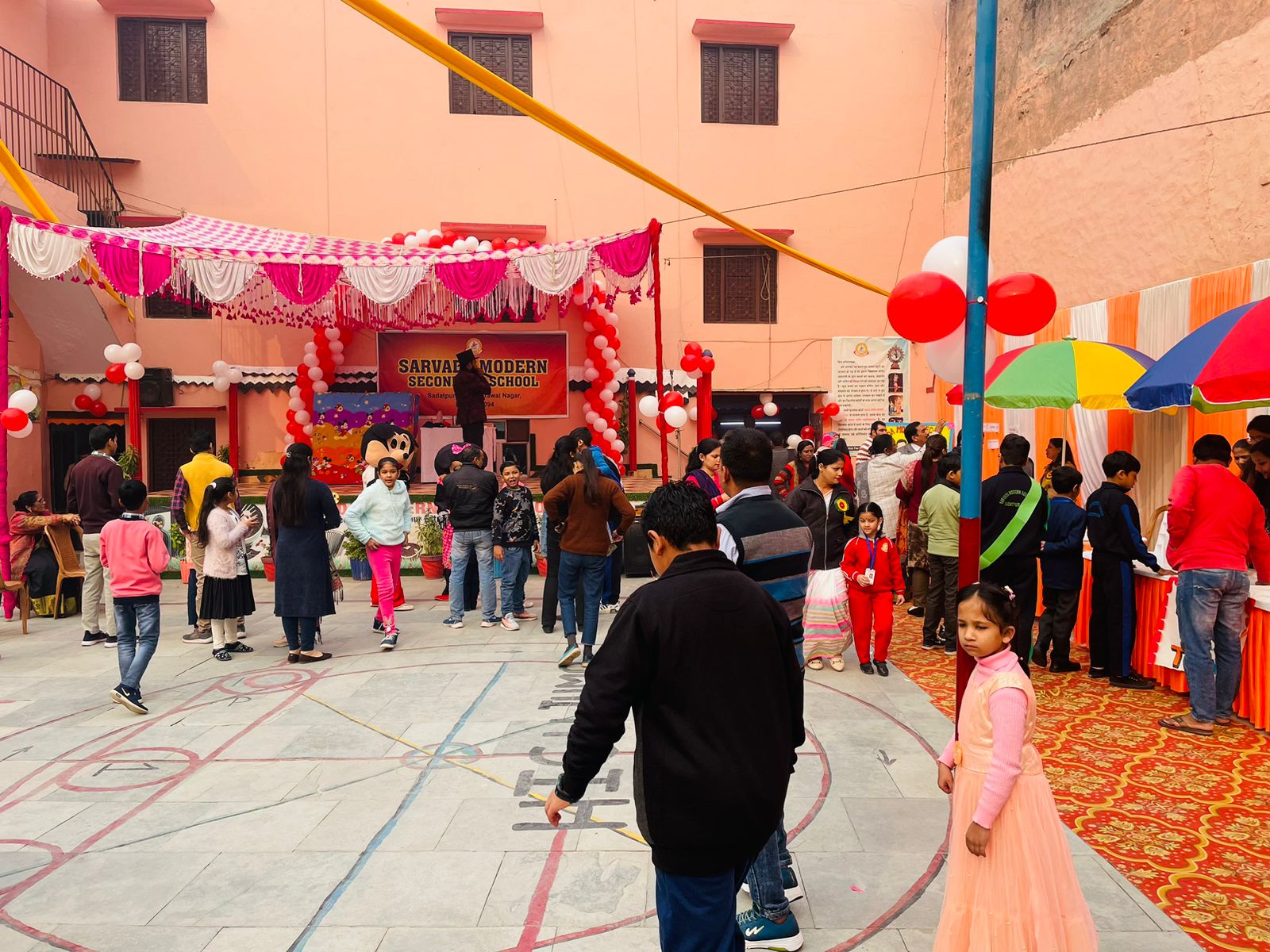 1 artist 35 minutes without animals